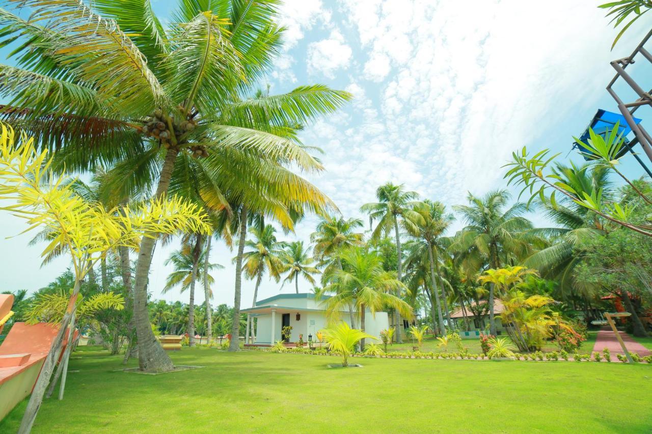 Regant Lake Village, Kollam. Chavara Exterior foto