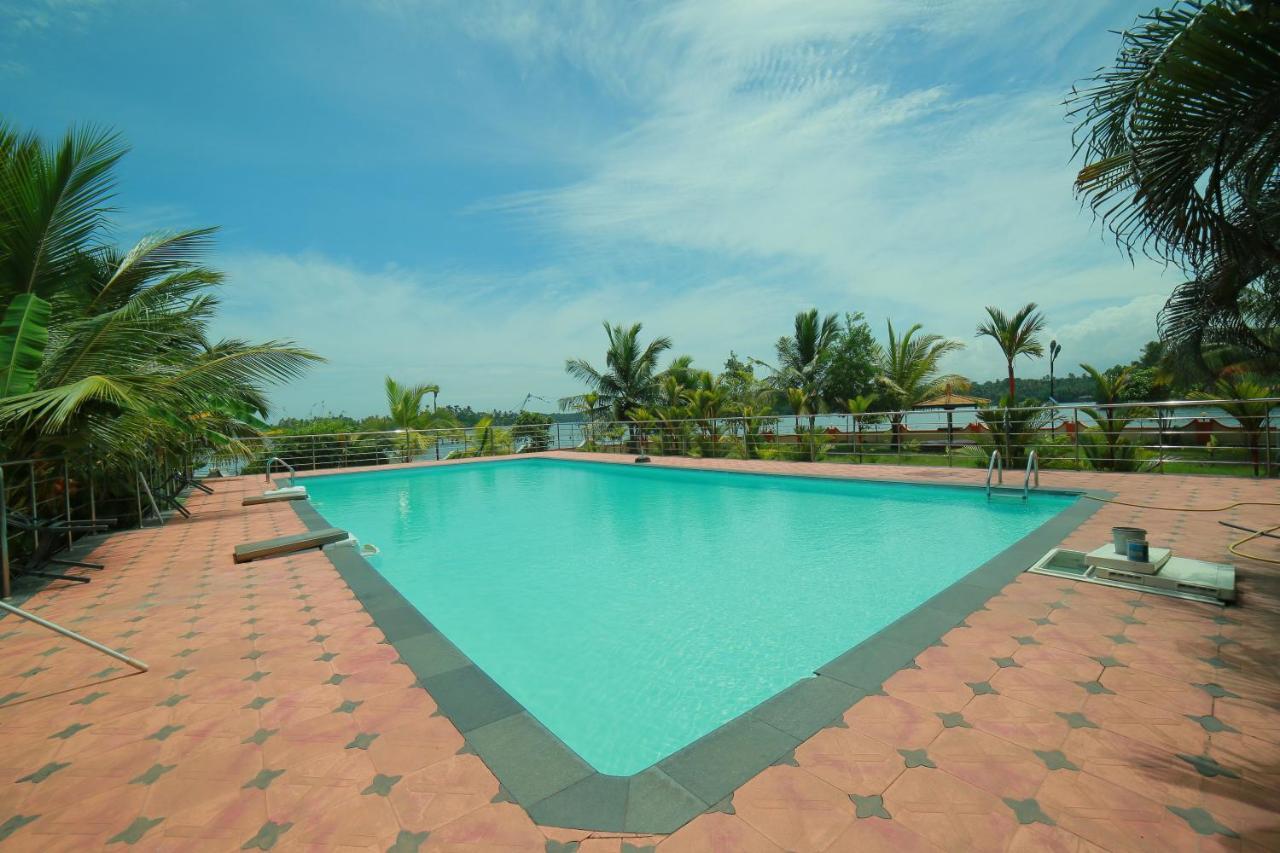Regant Lake Village, Kollam. Chavara Exterior foto