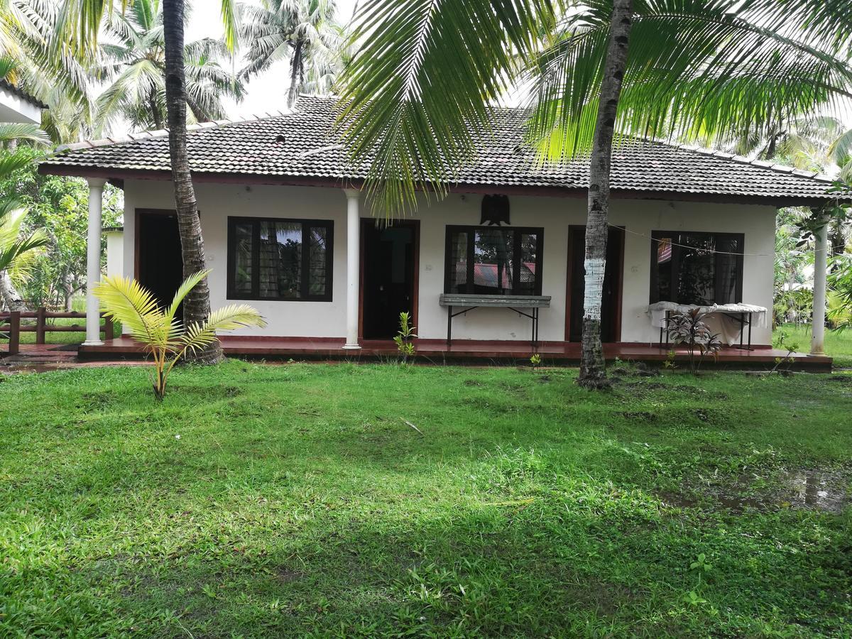 Regant Lake Village, Kollam. Chavara Exterior foto
